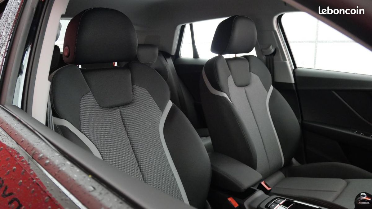 Audi Q2 35 TFSI 150 S tronic 7 Design (image 9)