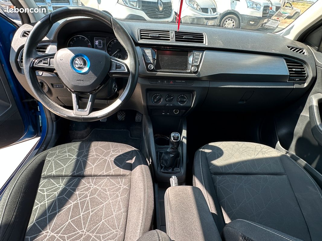 Skoda fabia (image 3)