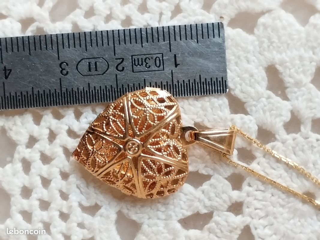 PENDENTIF RELIQUAIRE PORTE-PHOTO Bijou 19e armoiries blason couronne Alsace EUR 289,00 - FR