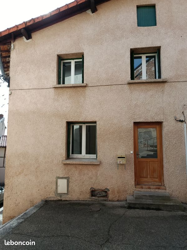 Maison 4 pièces 67 m² · à Perreux · 67 m² · 550 €/mois