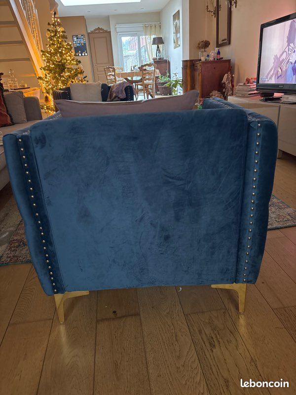 Paire de Fauteuils en velour avec clous (image 3)