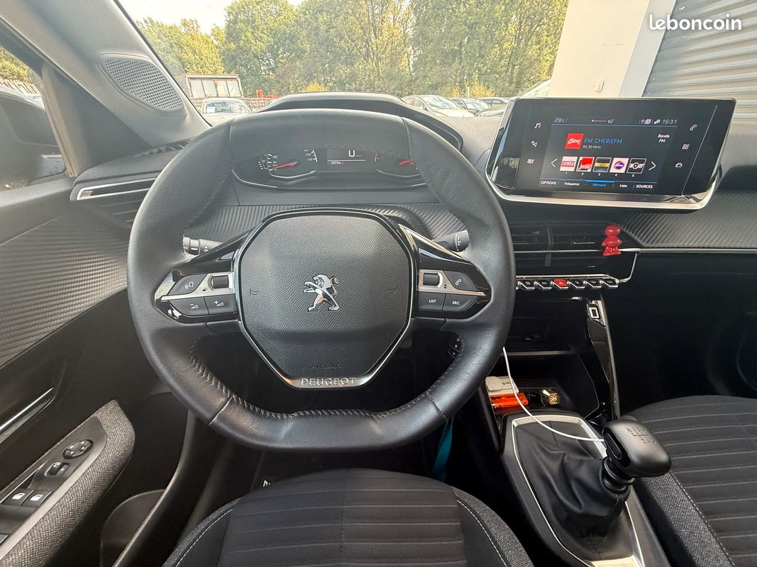 Peugeot 208 II Style (image 13)