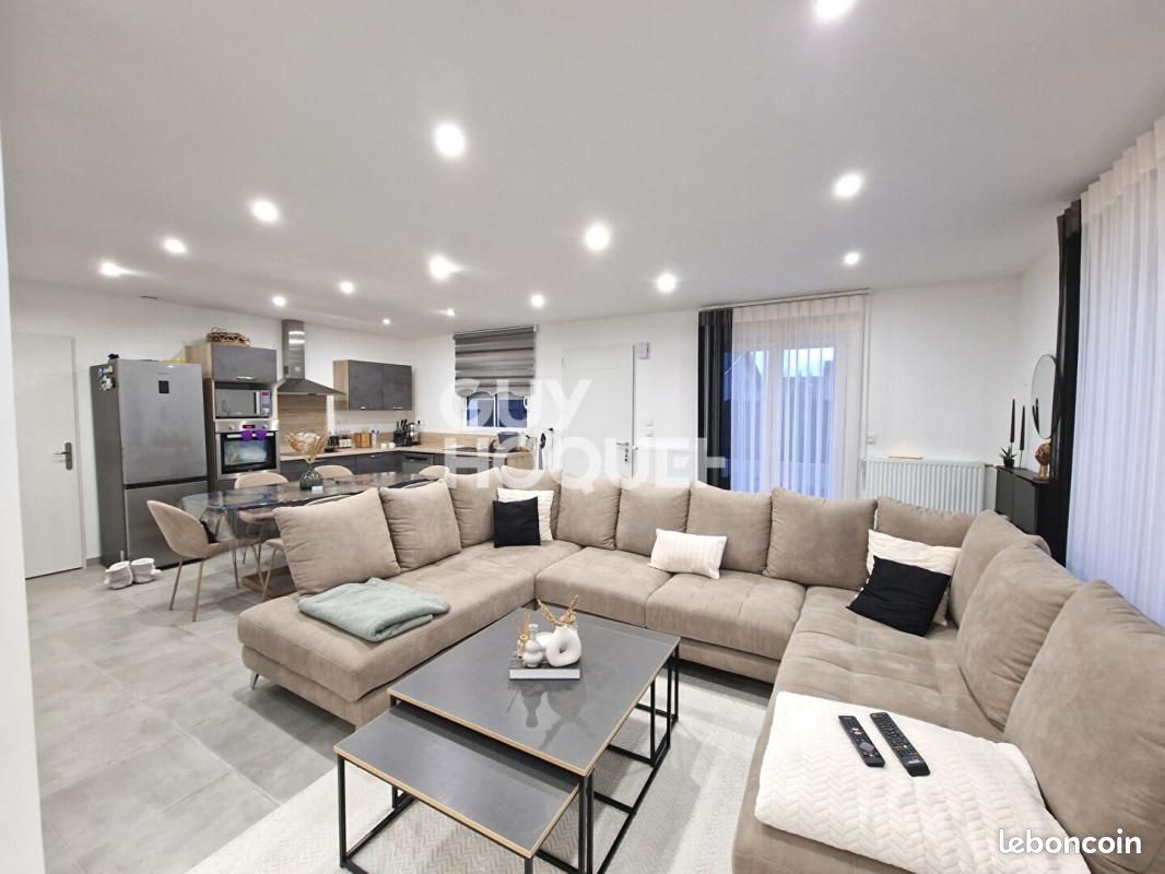 Maison 5 pièces 114 m² · à Valence · 114 m² · 1 400 €