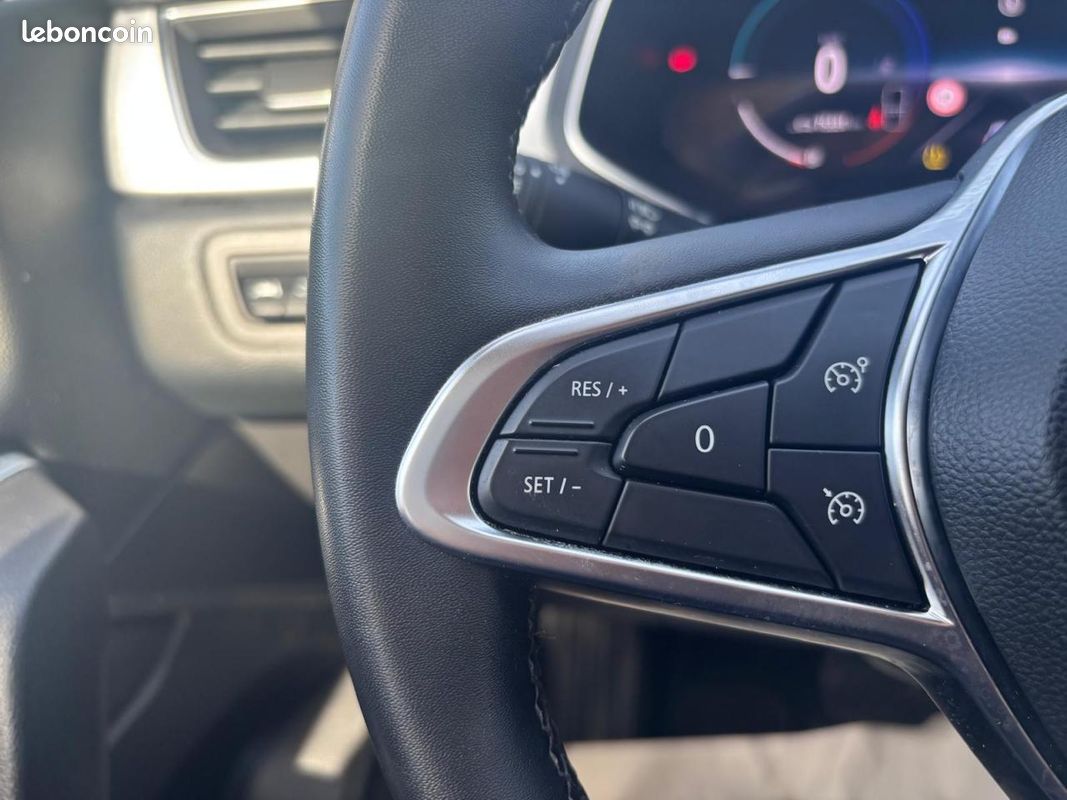 Renault captur intens e-tech hybride rechargeable 160 -21 (image 8)