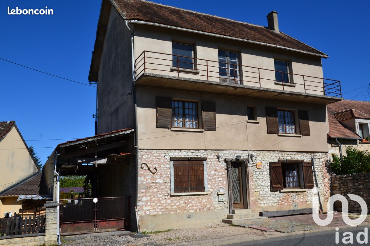 Maison 5 pièces 123 m² · à Pamfou · 123 m² · 157 000 €