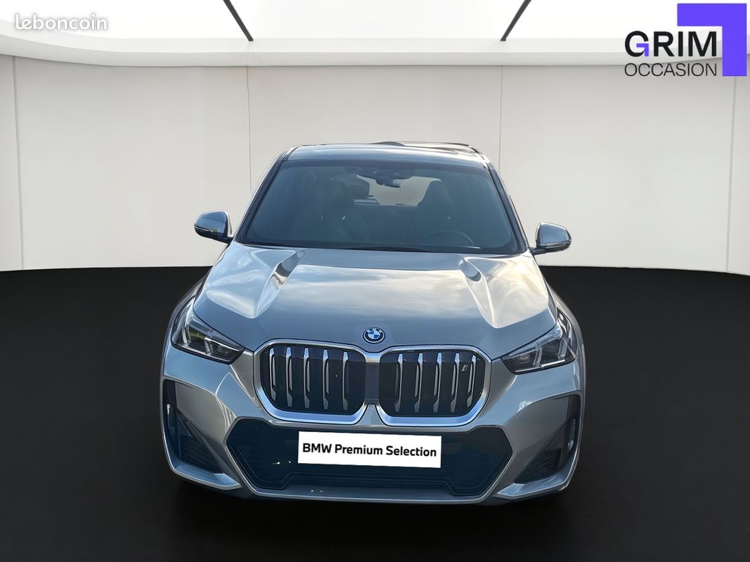 BMW iX1 xDrive30 M Sport (image 6)