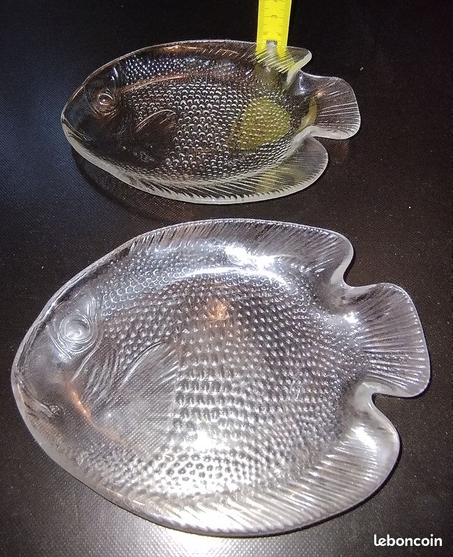 Raviers en verre transparent en forme de poisson