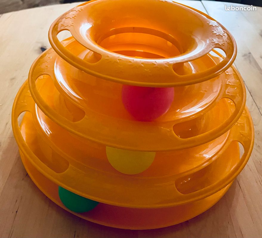Jouet pour chat Tour plastique avec balles (image 1)