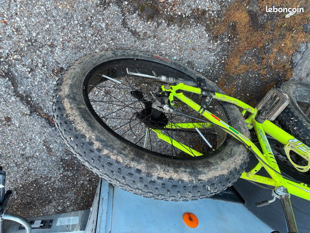 Magnifique fatbike jaune fluo pour enfant 24 pouces x 4 pouces (image 2)