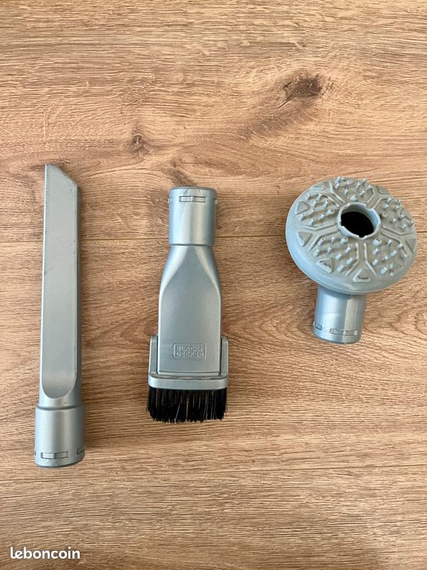 Aspirateur balais sans fil Black et Decker Électroménager