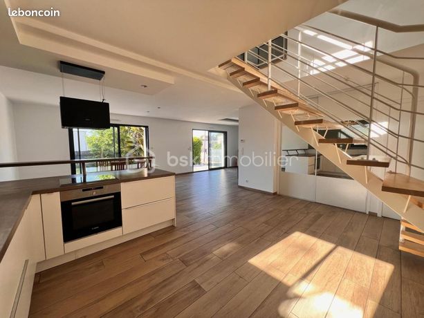 Maison 6 pièces 140 m²