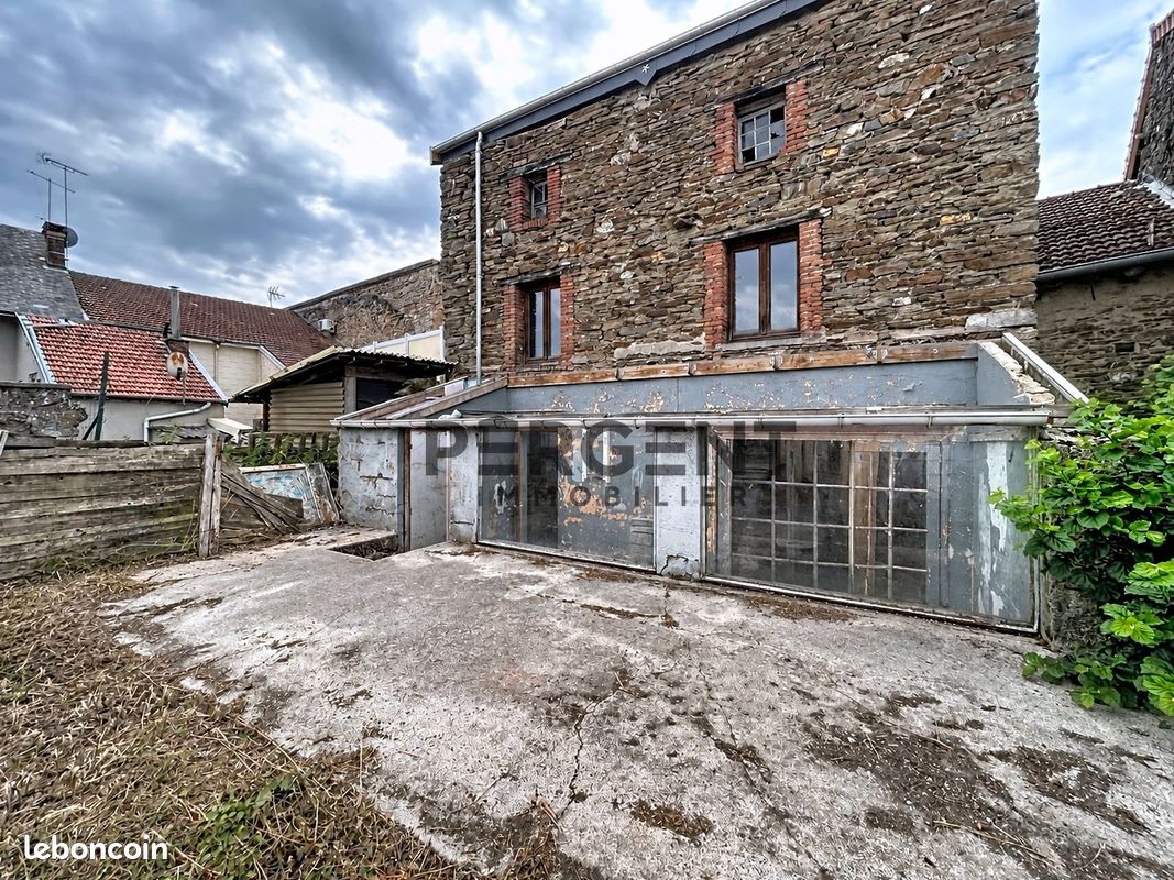Maison 5 pièces 160 m² · à Gespunsart · 160 m² · 75 000 €
