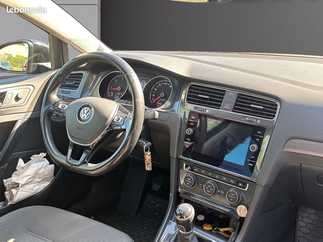 VOLKSWAGEN GOLF 1.6 TDI 115cv TRENDLINE BUSINESS CarPlay Sièges Chauffants Garantie 12 mois (image 10)