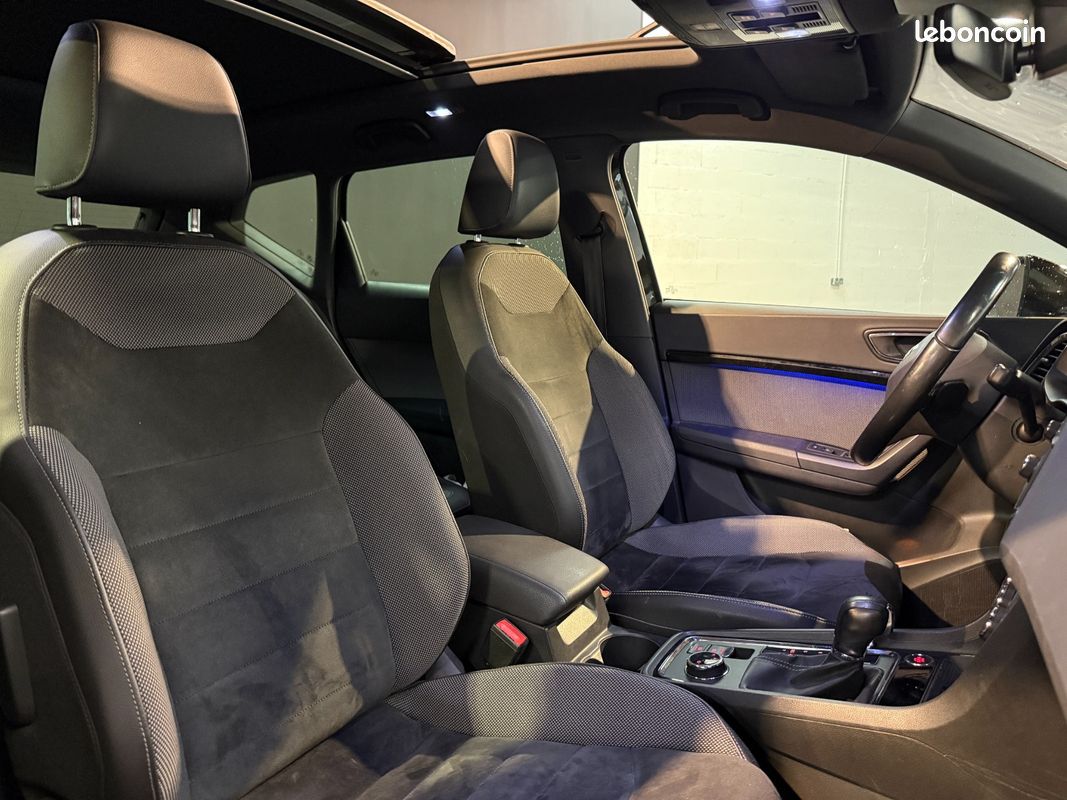 SEAT ATECA 1.4 TSI 150 ch 4Drive XCELLENCE / SUIVI COMPLET SEAT / TOIT OUVRANT /CAMÉRA 360° / CARPLAY / HAYON (image 29)