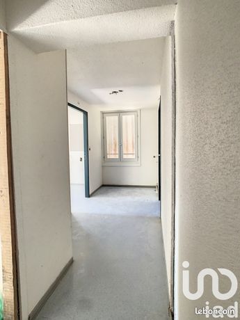 https://img.leboncoin.fr/api/v1/lbcpb1/images/41/e0/27/41e0271fc81445da47b823f63e6708024bb02e9d.jpg?rule=ad-image