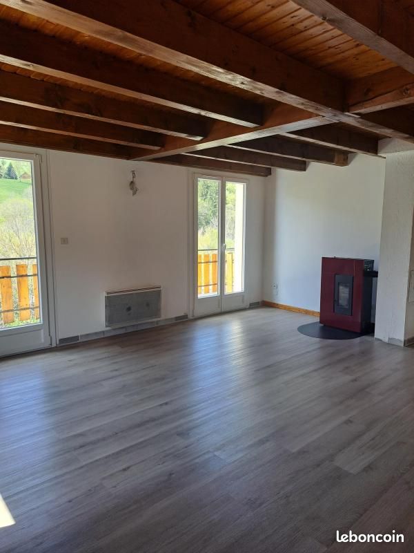 Appartement 2 pièces 65 m² · à Entremont-le-Vieux · 65 m² · 650 €