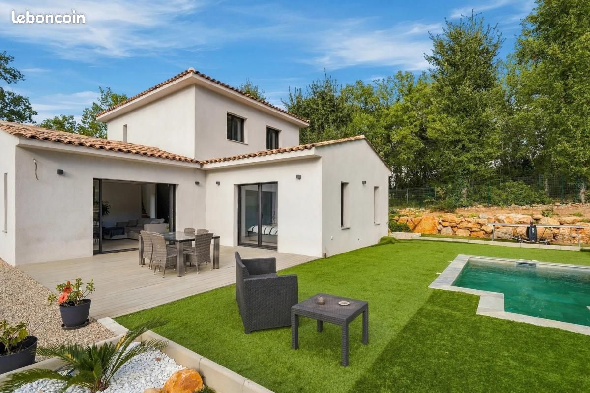 Maison 4 pièces 128 m² · à Tourrettes · 128 m² · 595 000 €
