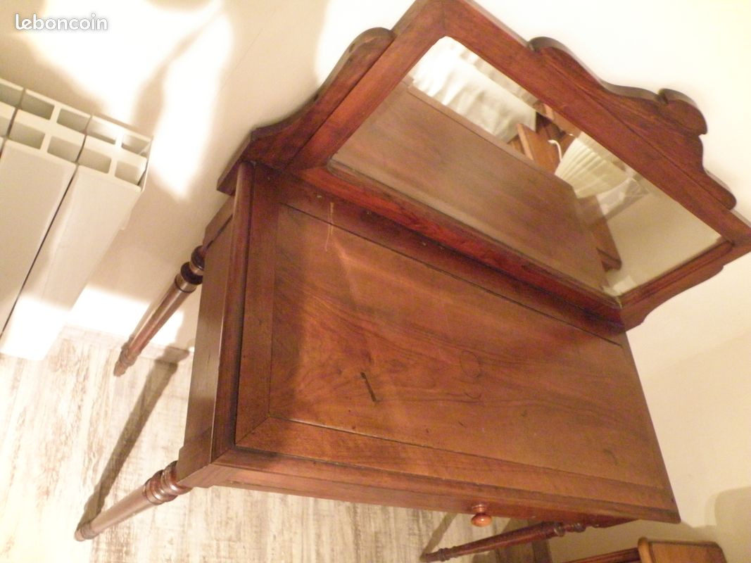Mobilier: commode en bois avec miroir (image 2)