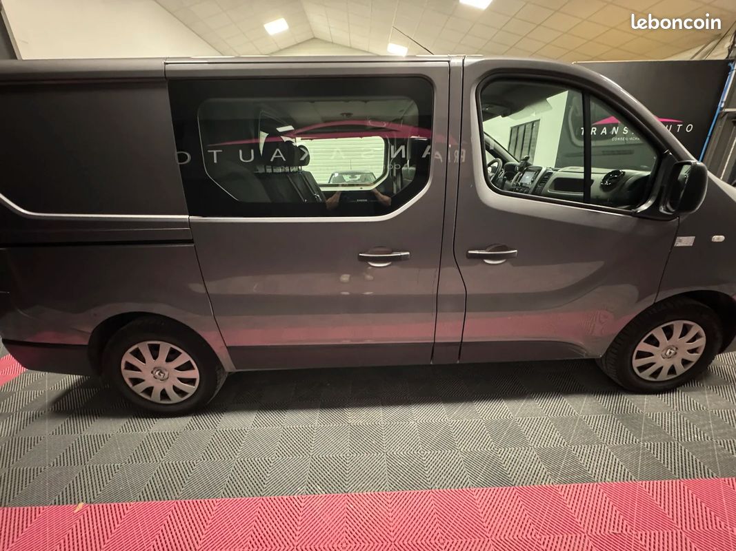 Renault TRAFIC 6 PLACES 140CH + Moteur à Chaine + Entretien OK (image 6)