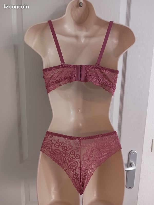 Ensemble 40,90B (image 7)