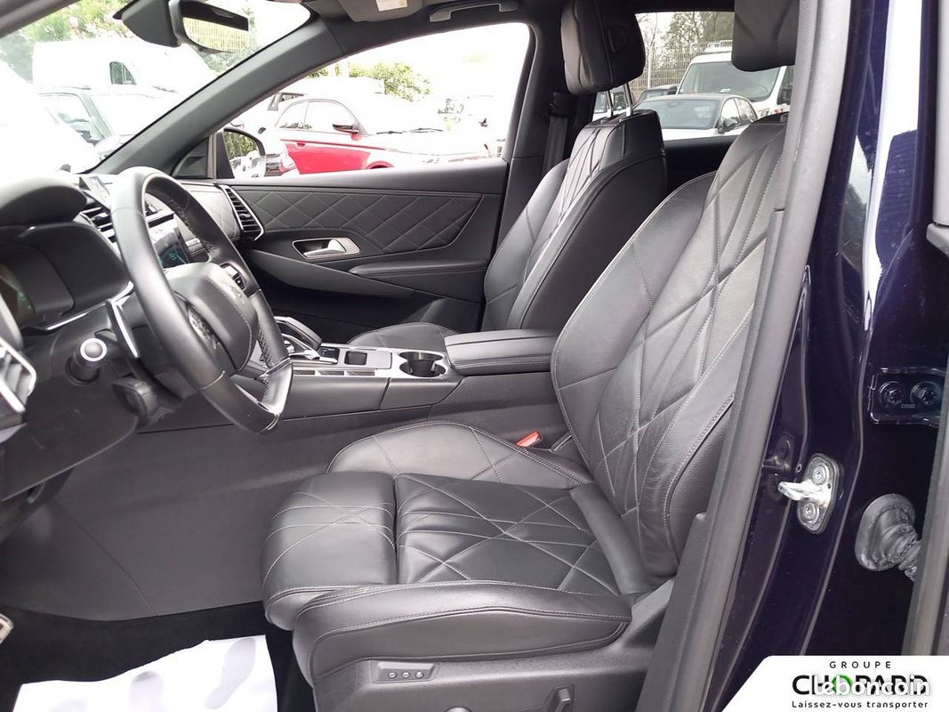 DS DS7 Crossback Hybride E-Tense 225 EAT8 Ligne Noire (image 11)