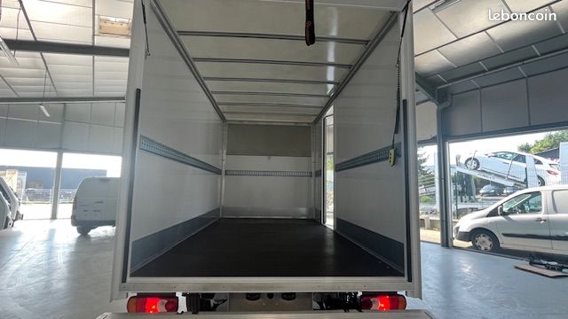 44 990 ht / Nissan interstar caisse 22m3 hayon porte laterale capucine 2.0 dci 170 cv bvm6 N-CONNECTA neuf (image 7)