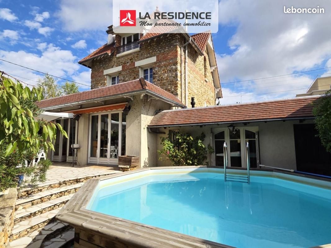 Maison 5 pièces 138 m² · à Franconville · 138 m² · 599 000 €
