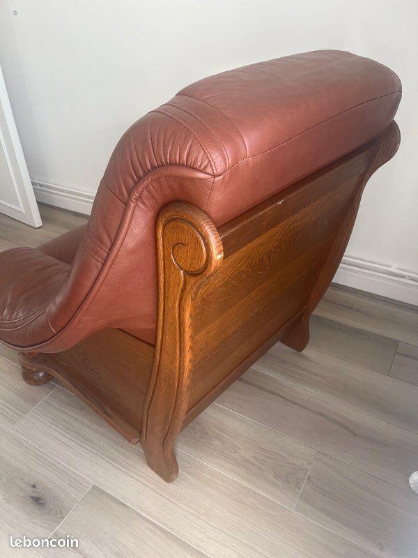Fauteuil en cuir et bois massif (image 4)