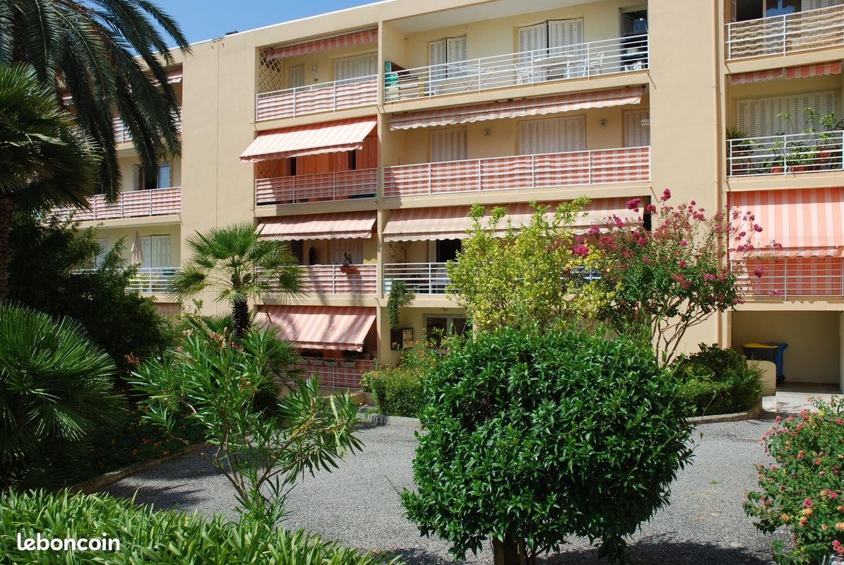 Appartement 2 pièces 56 m² · à Cannes · 56 m² · 1 100 €/mois