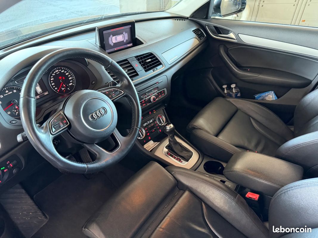 AUDI Q3 2.0 211ch Ambiente - Suivi Complet - Intérieur Cuir - Sièges Chauffants - Attelage (image 5)
