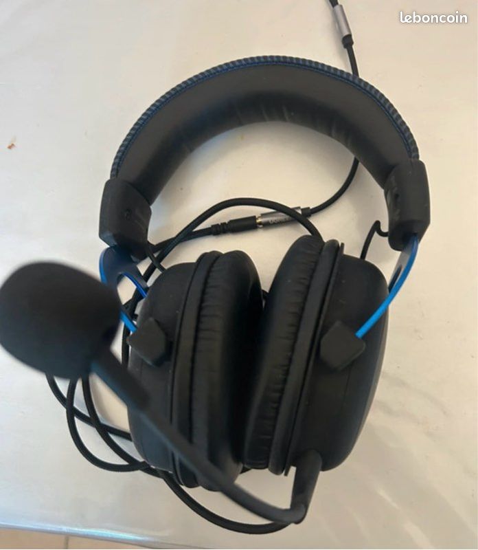 Casque gaming HyperX Cloud PS4/PS5 - Officiel PlayStation - Très bon état (image 2)