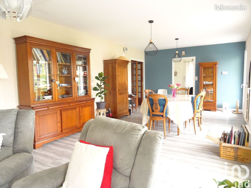 Pavillon 5 pièces 130 m² - Condac 16700 (image principale 3)