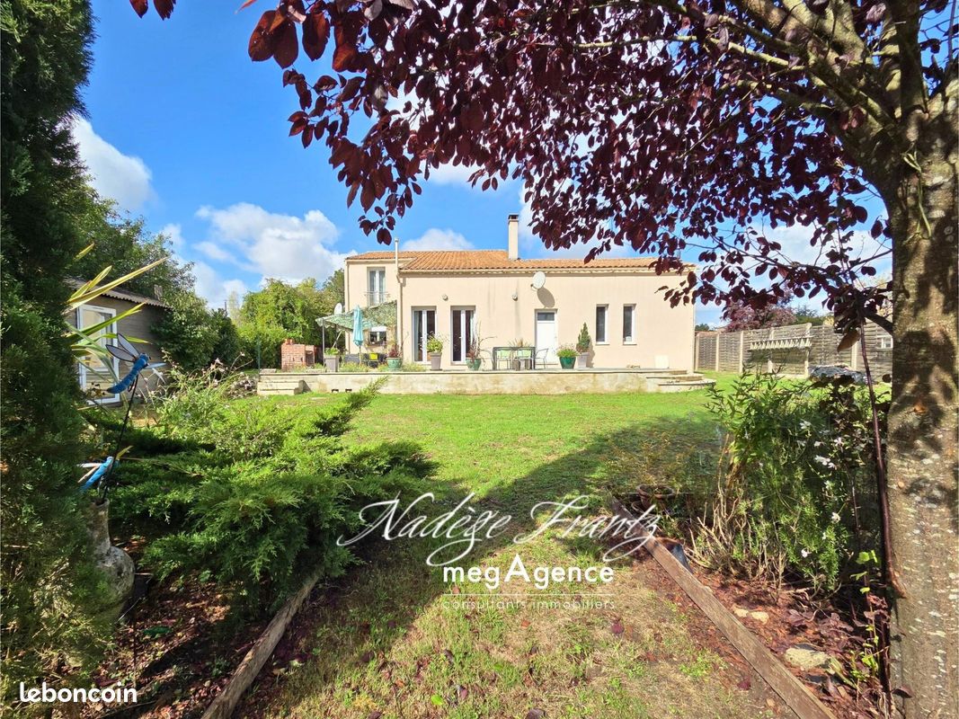 Maison 9 pièces 150 m² · à Bernay-Saint-Martin · 150 m² · 248 000 €