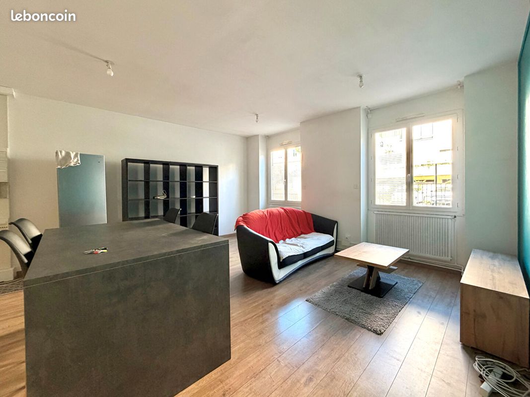 Appartement 2 pièces 48 m² · à Saint-Étienne · 48 m² · 500 €/mois