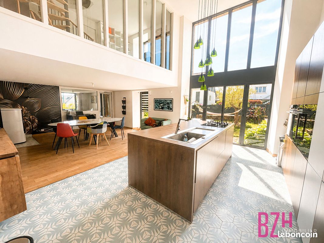 Maison 10 pièces 166 m² · à Saint-Avé · 166 m² · 682 500 €