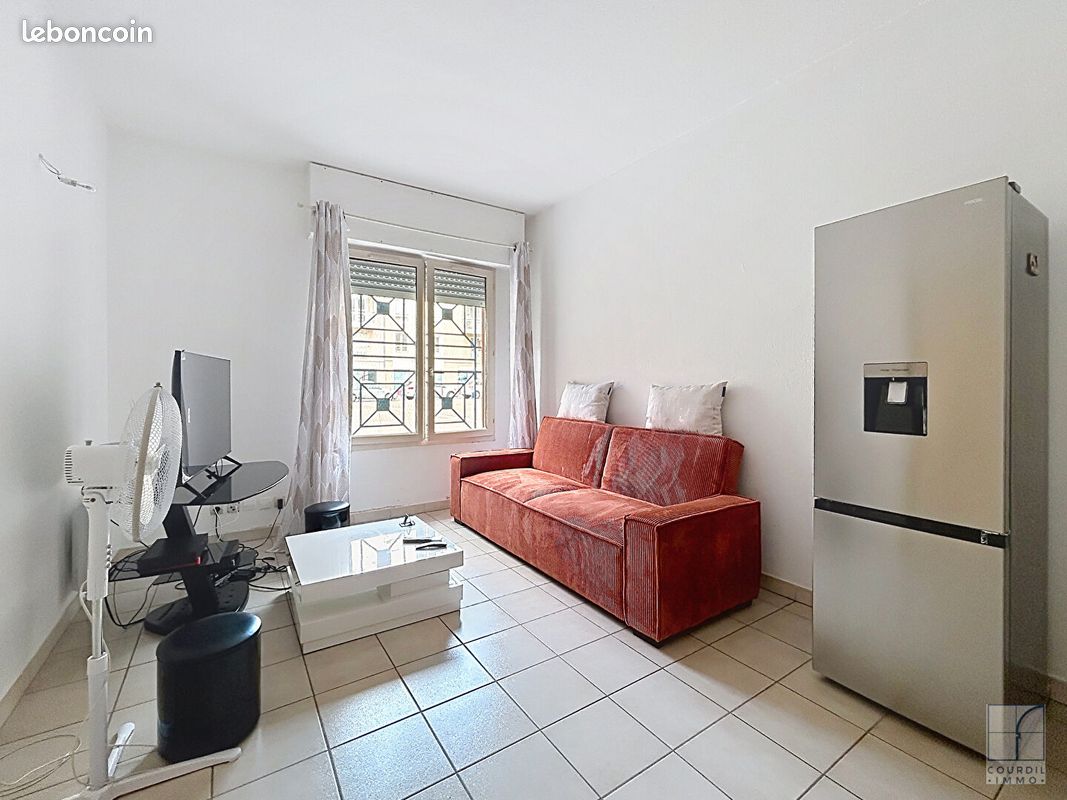 Appartement 1 pièce 33 m² · à Nîmes · 33 m² · 66 000 €