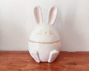 Des façons insolites de peindre des œufs de Pâques, éprouvées au fil