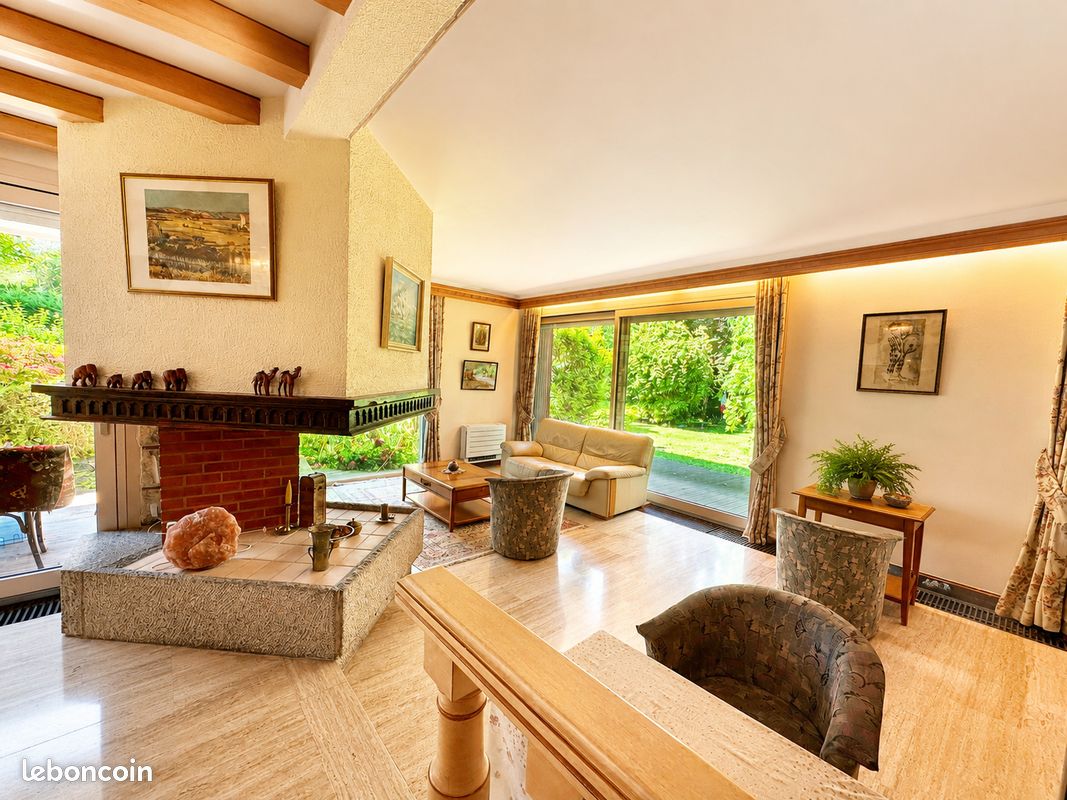 Maison 10 pièces 315 m² · à Annemasse · 315 m² · 1 480 000 €