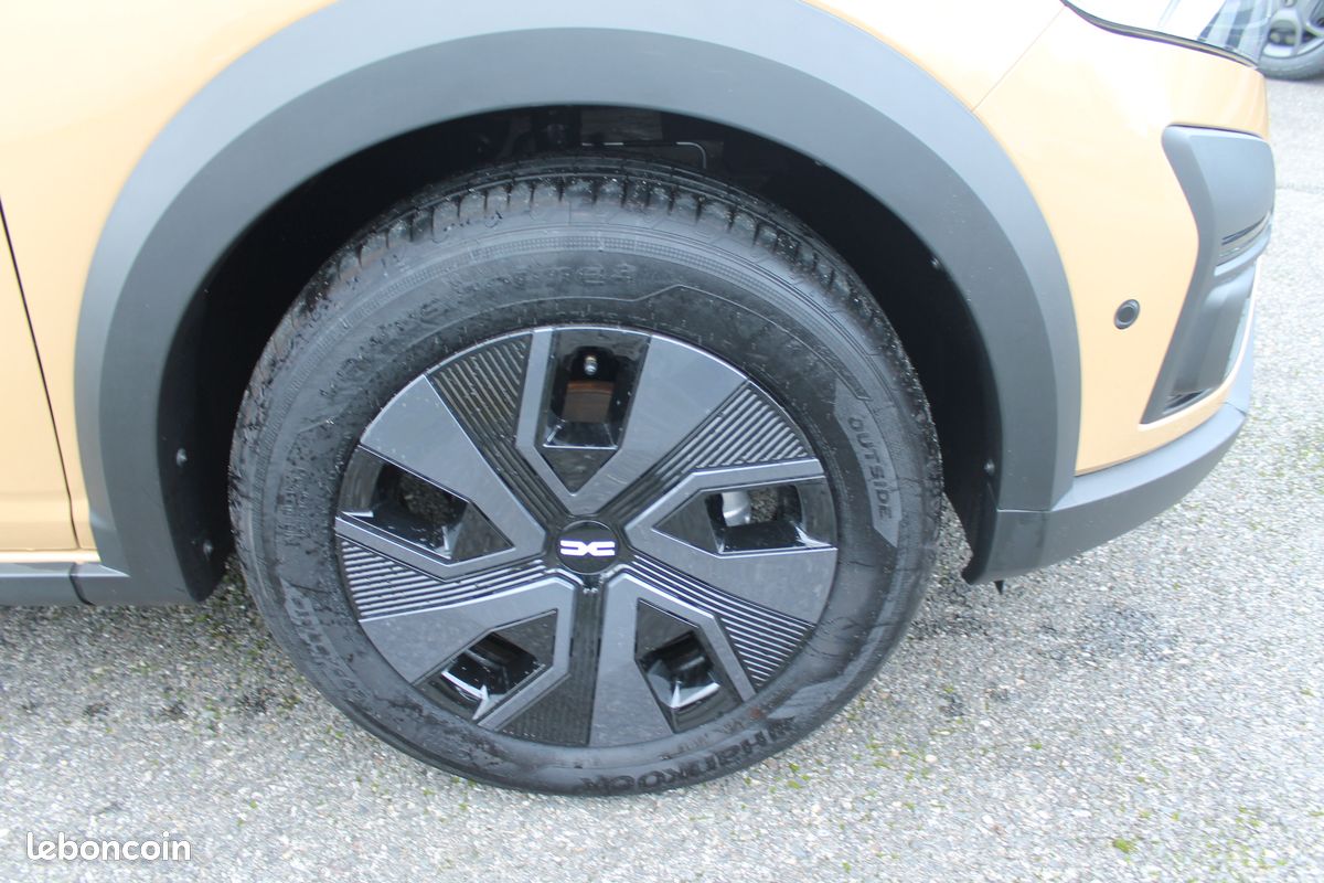Dacia Sandero III Stepway 1.0 TCE 110 Expression Caméra de recul, Avertisseur Angles morts, Radar Avant et Arrière.......... 10 Kilomètres (image 9)