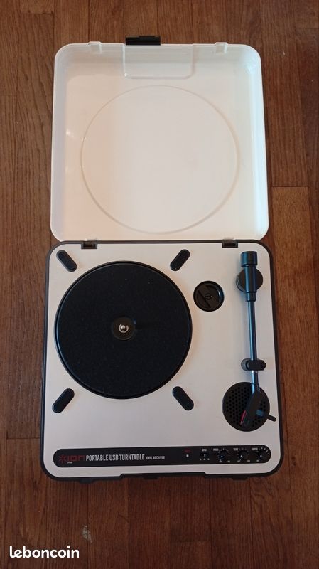 ION Audio Max LP – Platine Vinyle de Conversion avec Trois Vitesses et