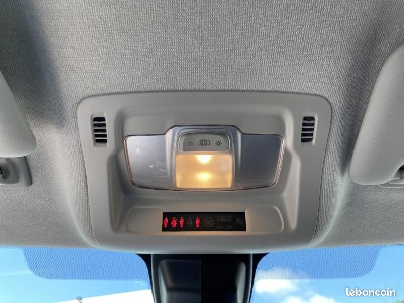Citroen C3 1.2 PureTech 83ch S&S YOU (image 21)