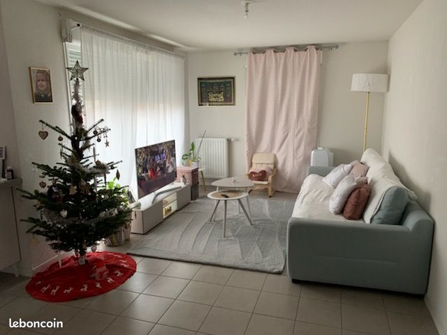 Appartement 2 pièces 47 m² · à Vaulx-en-Velin · 47 m² · 800 €
