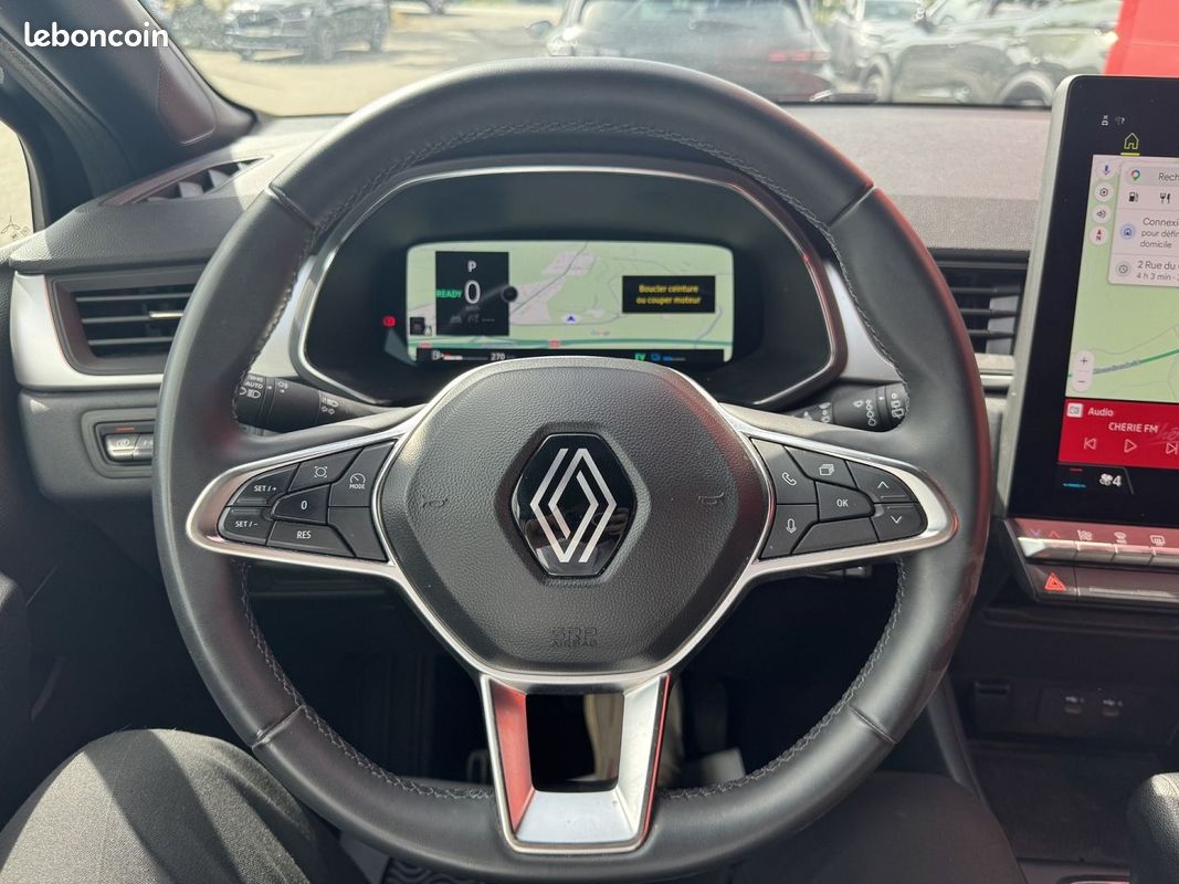 Renault CAPTUR II 1.6 E-TECH FULL HYBRID 145CH EVOLUTION (image 10)