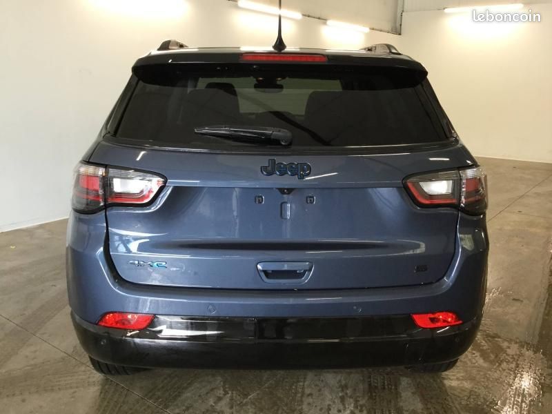 Jeep Compass 1.3 Turbo T4 240ch PHEV 4xe Summit AT6 eAWD (image 5)