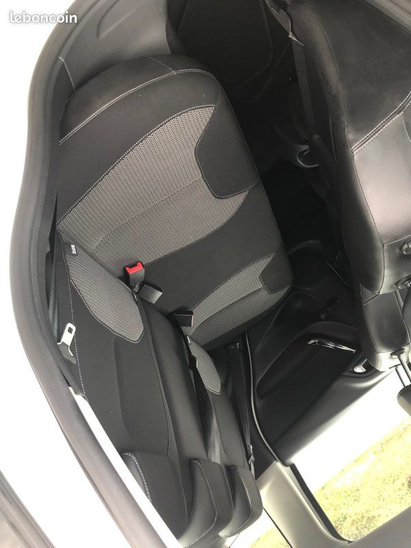 Citroen c3 1.2 vti 82 cv (image 8)