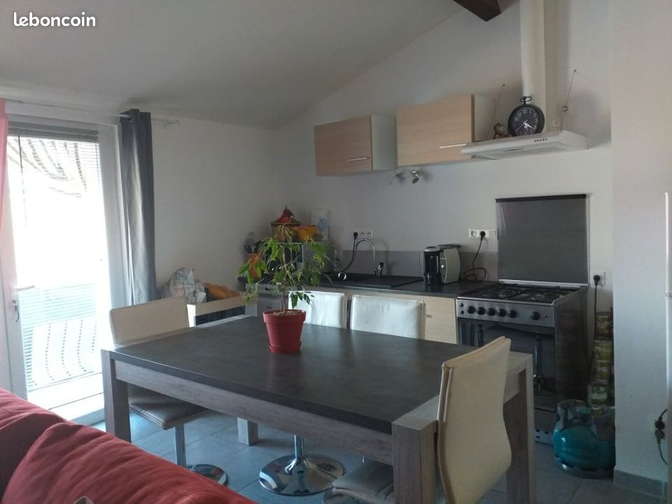 Maison 4 pièces 75 m² · à Cannes-Et-Clairan · 75 m² · 670 €