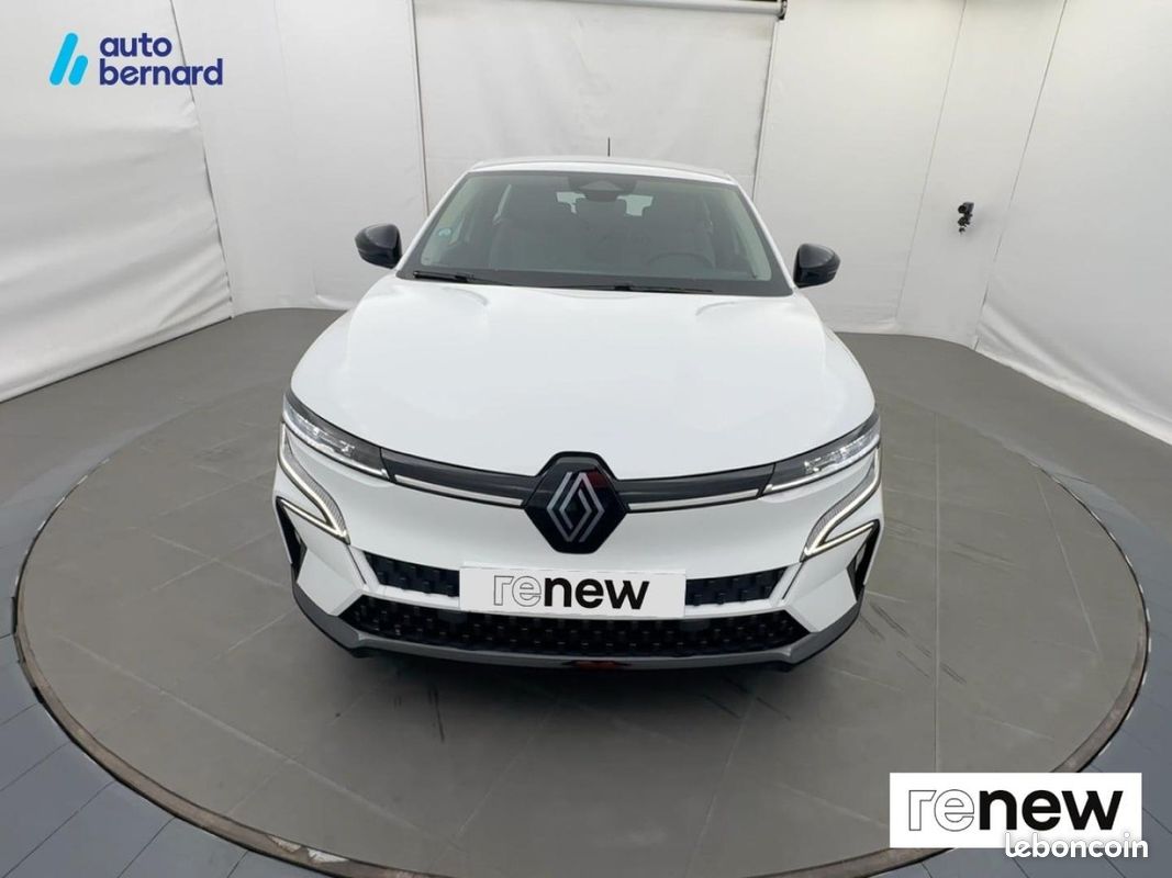 Renault Megane E-Tech Electric EV60 220ch Equilibre optimum charge (image 2)