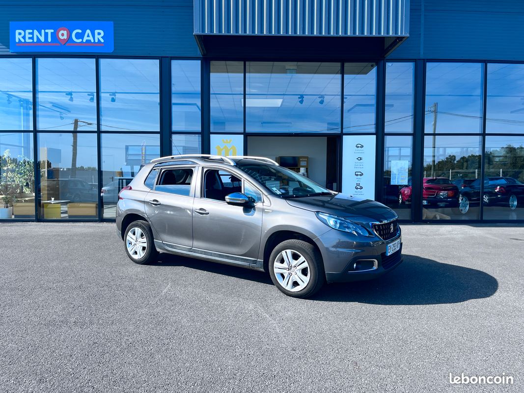 PEUGEOT 2008 1.2 130ch Style (image 1)