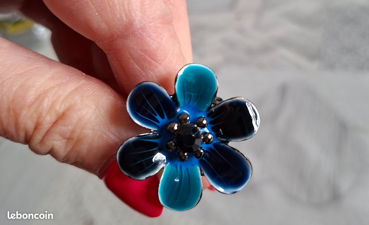 Broche Diamants Dolly-Bijoux Fantaisie Grosse Bague T62 Fleur