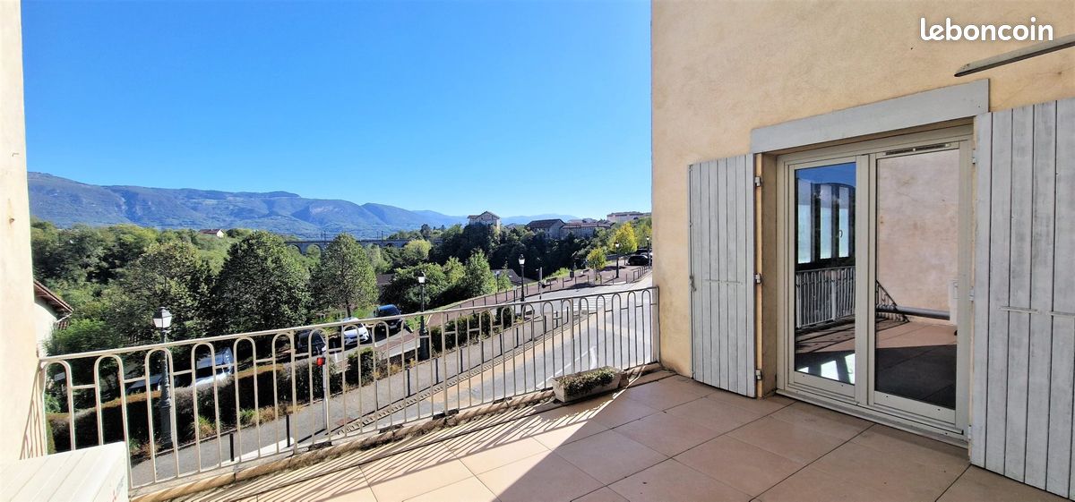 Maison 6 pièces 126 m² · à Saint-Marcellin · 126 m² · 184 000 €